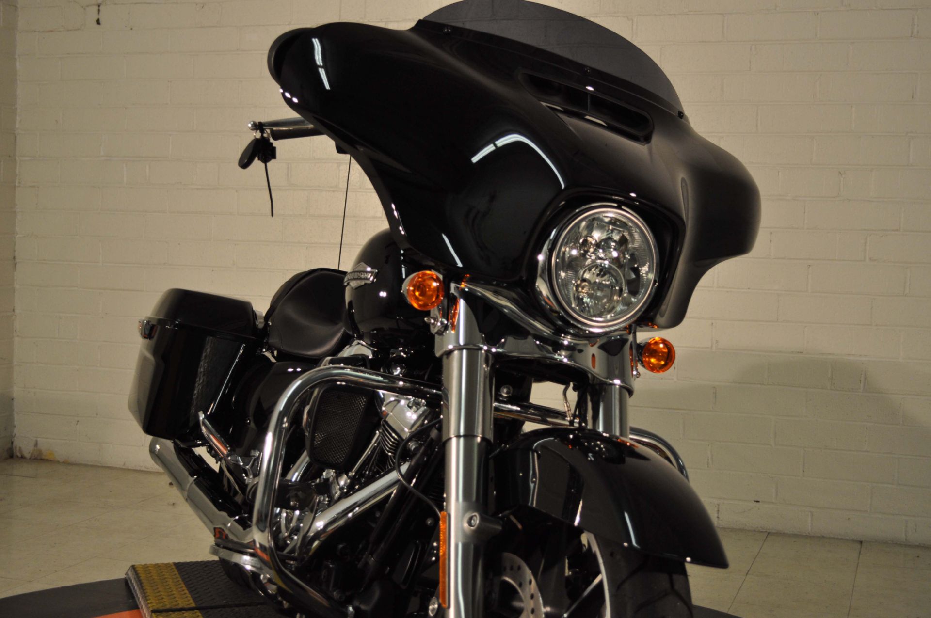 2021 Harley-Davidson Street Glide® in Winston Salem, North Carolina - Photo 10