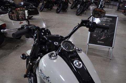 2023 Harley-Davidson Freewheeler® in Winston Salem, North Carolina - Photo 9