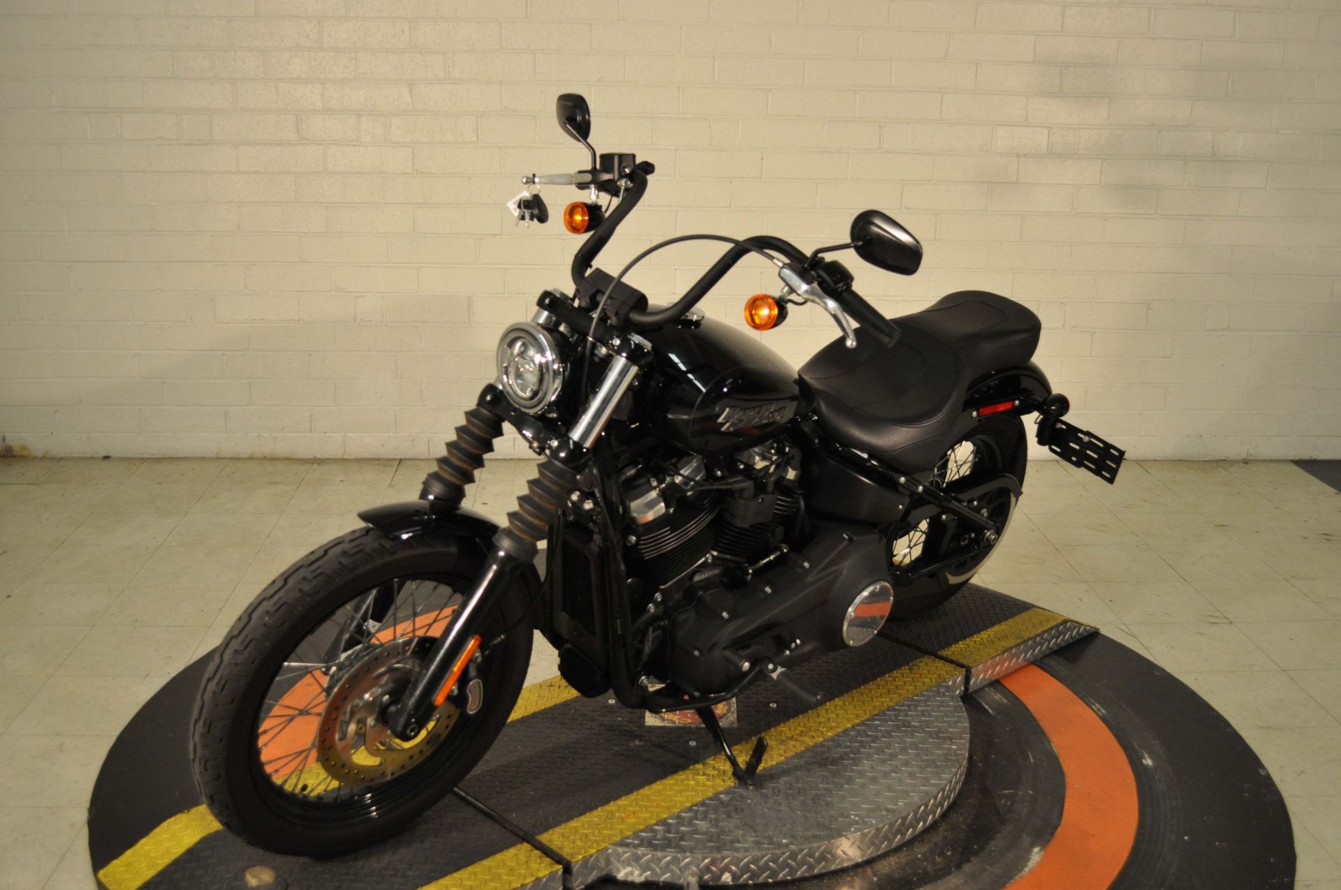 2020 Harley-Davidson Street Bob® in Winston Salem, North Carolina - Photo 6