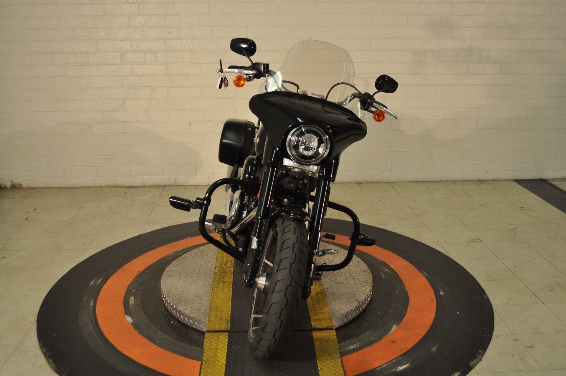 2018 Harley-Davidson Sport Glide® in Winston Salem, North Carolina - Photo 4