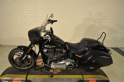 2018 Harley-Davidson Sport Glide® in Winston Salem, North Carolina - Photo 22