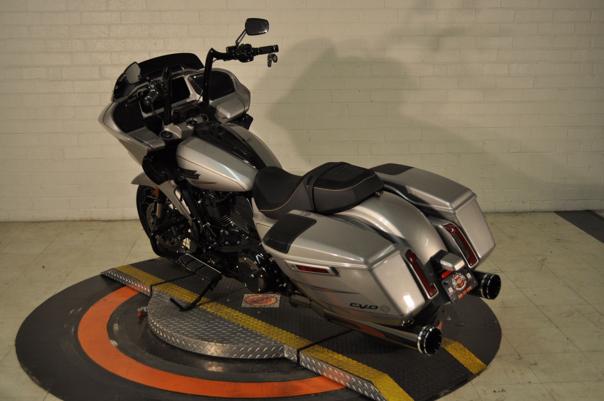 2023 Harley-Davidson CVO™ Road Glide® in Winston Salem, North Carolina - Photo 21