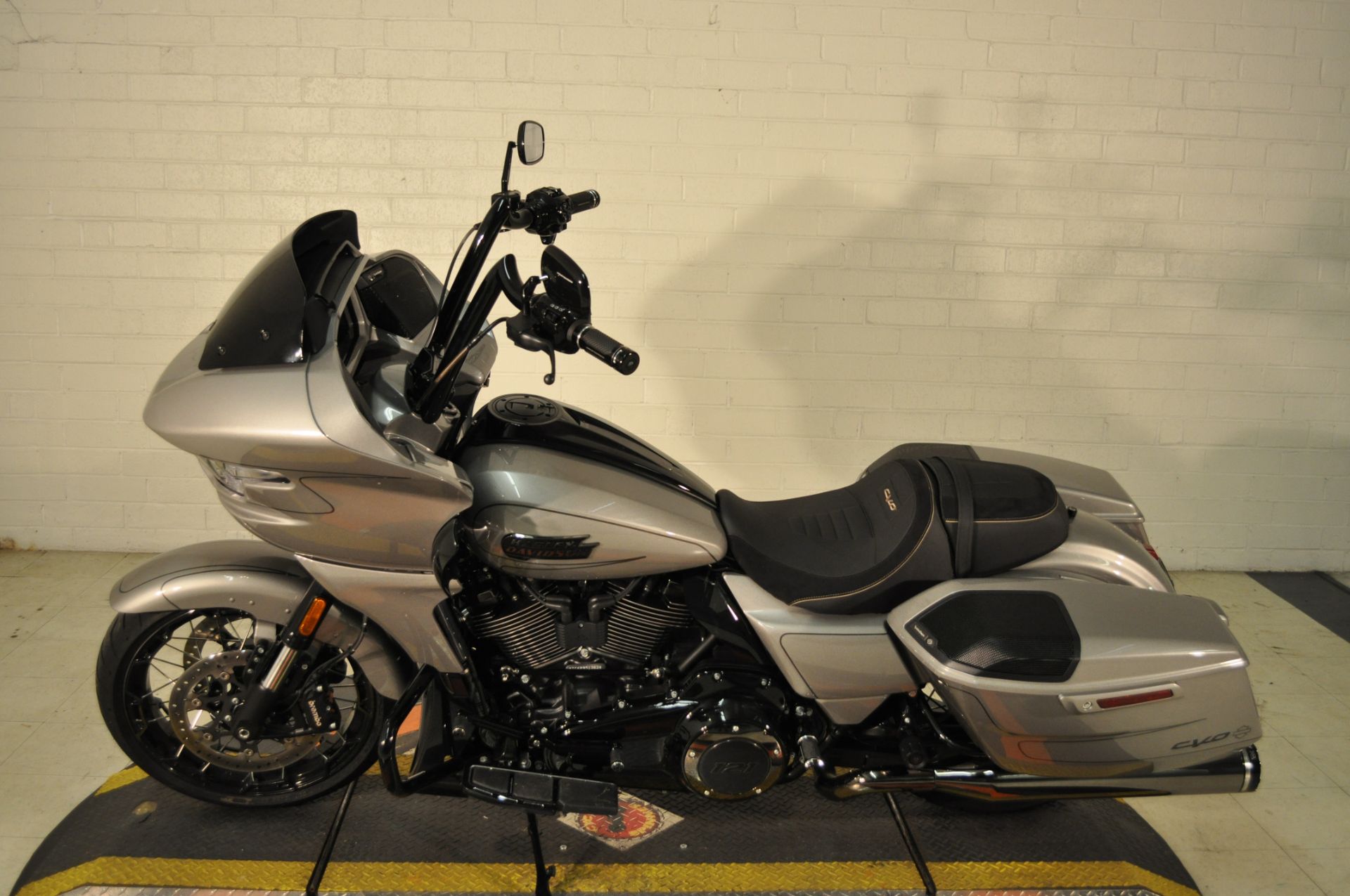 2023 Harley-Davidson CVO™ Road Glide® in Winston Salem, North Carolina - Photo 22