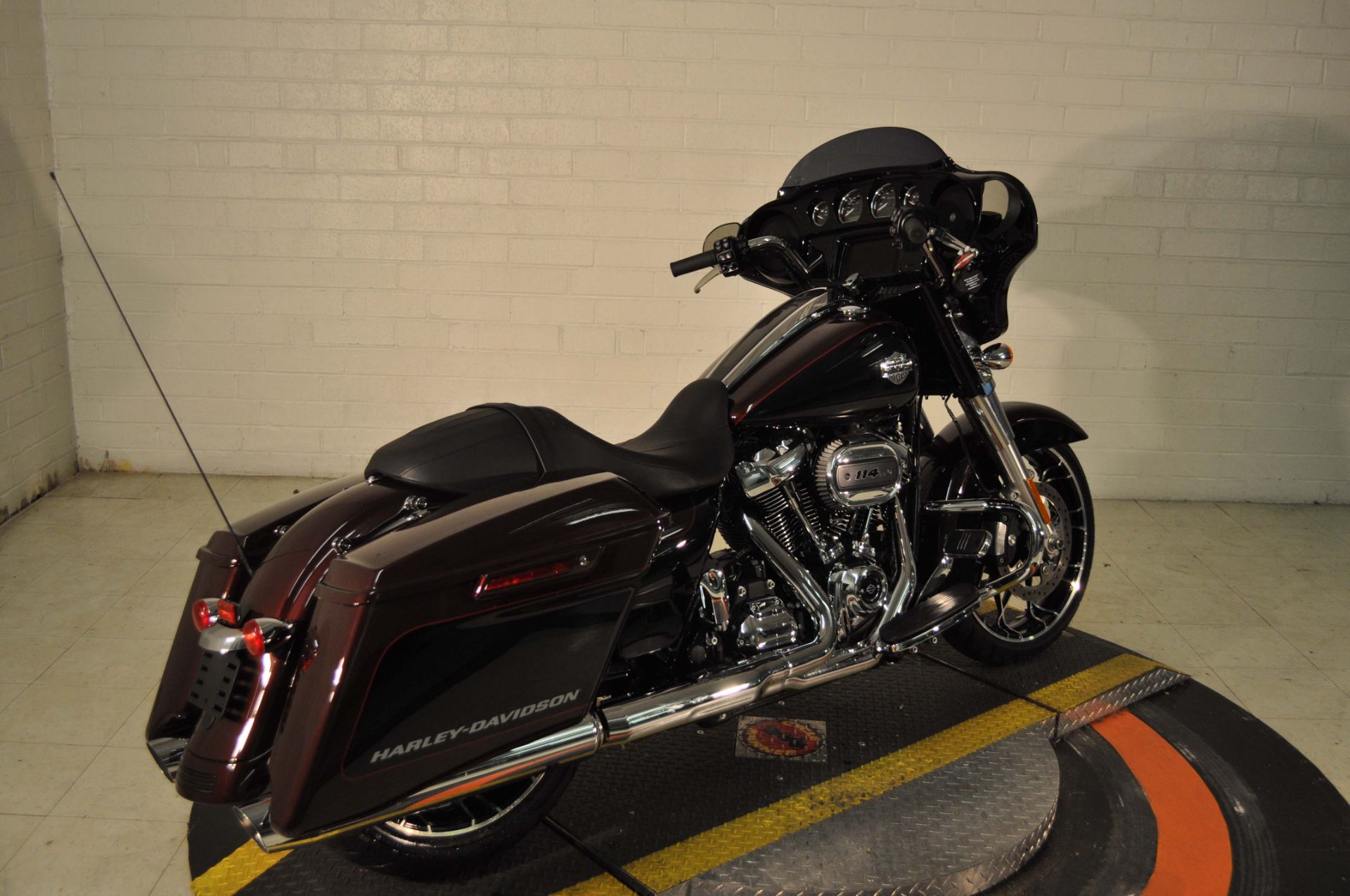 2022 Harley-Davidson Street Glide® Special in Winston Salem, North Carolina - Photo 2