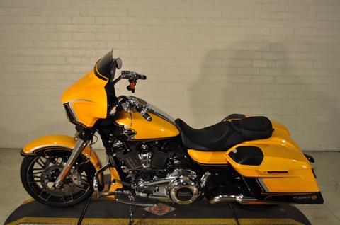 2022 Harley-Davidson CVO™ Street Glide® in Winston Salem, North Carolina - Photo 20