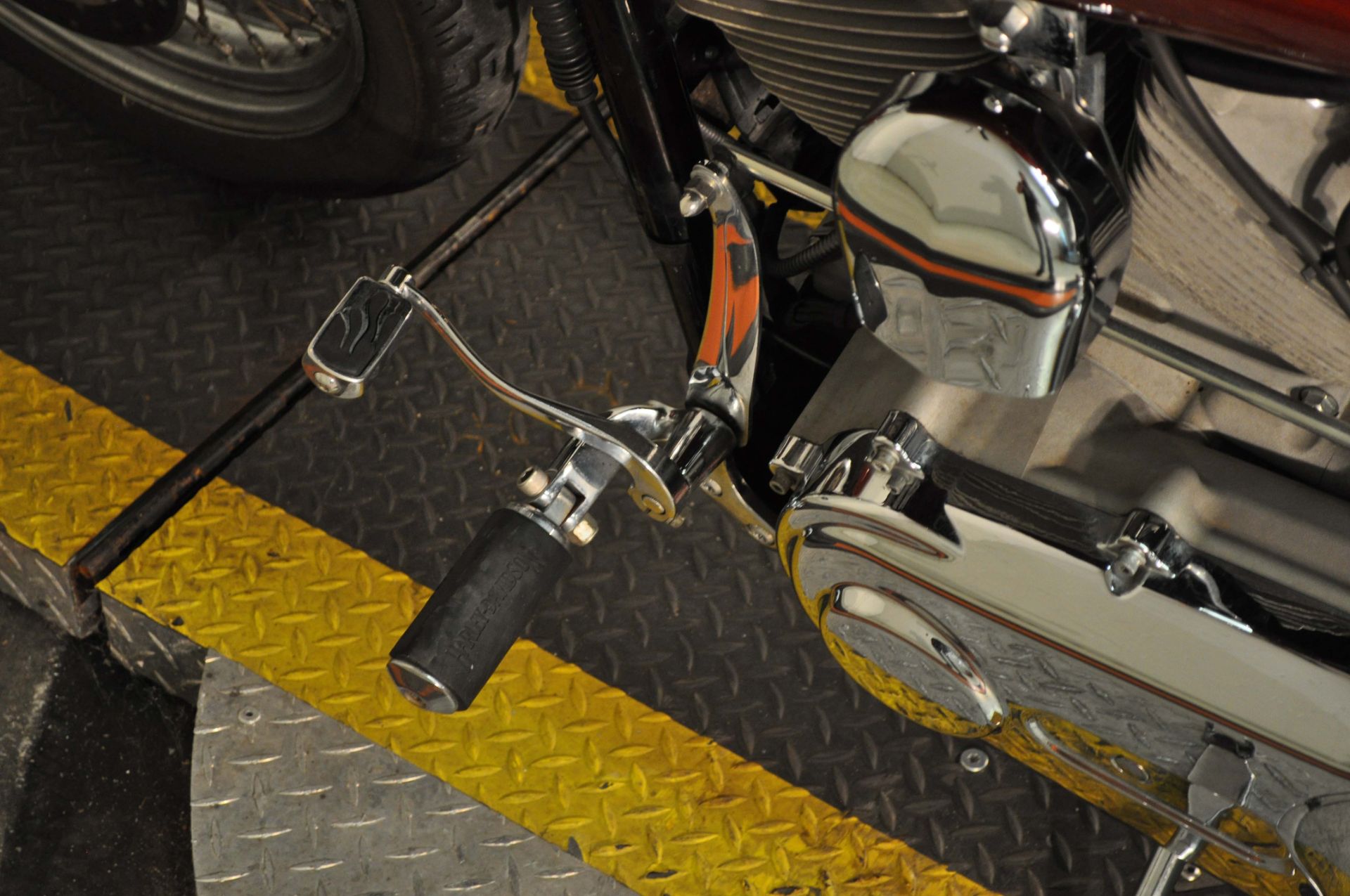 2009 Harley-Davidson Dyna® Super Glide® Custom in Winston Salem, North Carolina - Photo 25