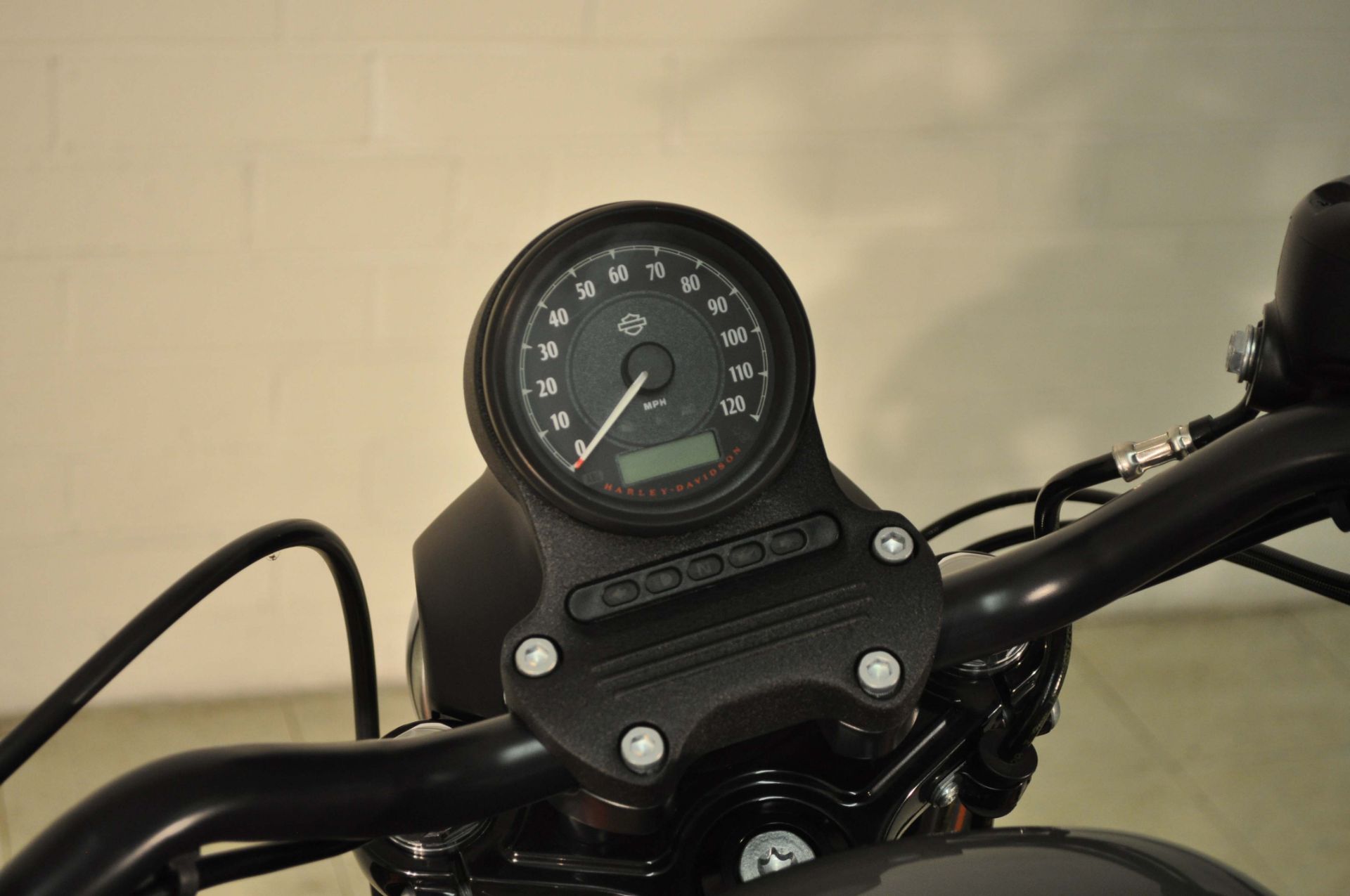 2021 Harley-Davidson Iron 883™ in Winston Salem, North Carolina - Photo 21