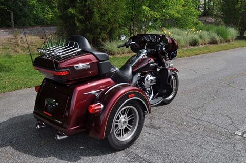 2015 Harley-Davidson Tri Glide® Ultra in Winston Salem, North Carolina - Photo 2