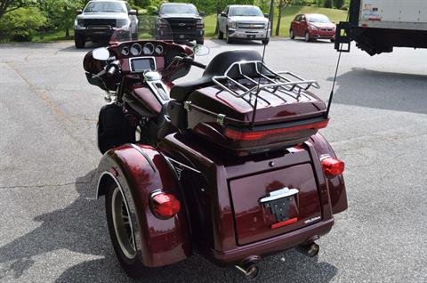 2015 Harley-Davidson Tri Glide® Ultra in Winston Salem, North Carolina - Photo 4