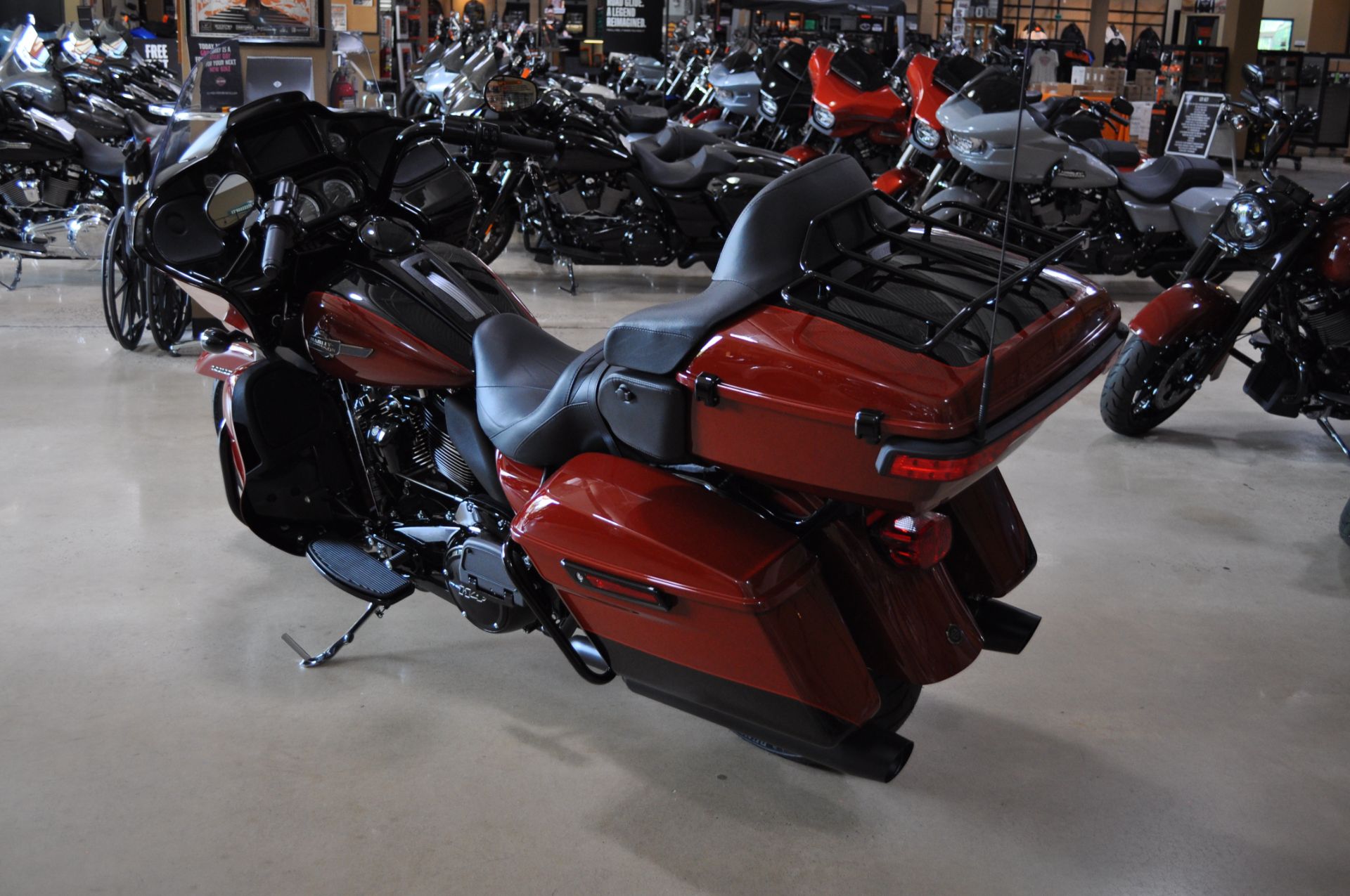 2024 Harley-Davidson Road Glide® Limited in Winston Salem, North Carolina - Photo 8