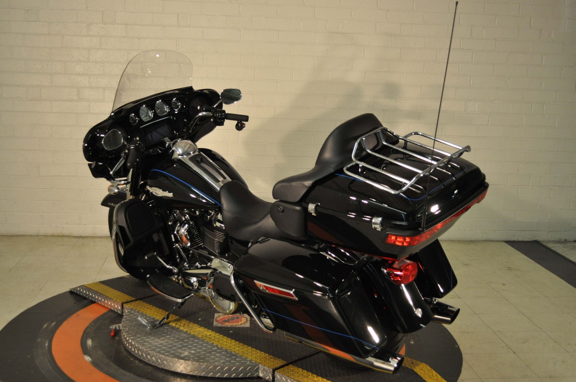 2021 Harley-Davidson Ultra Limited in Winston Salem, North Carolina - Photo 4