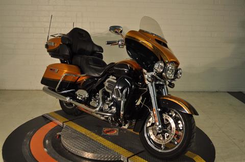 2015 Harley-Davidson CVO™ Limited in Winston Salem, North Carolina - Photo 7