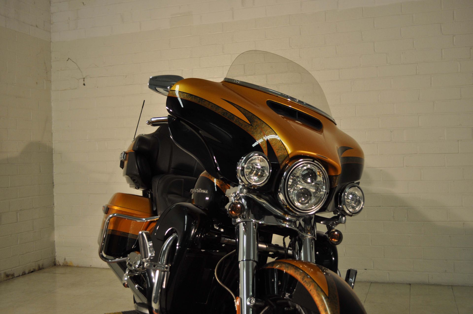 2015 Harley-Davidson CVO™ Limited in Winston Salem, North Carolina - Photo 8