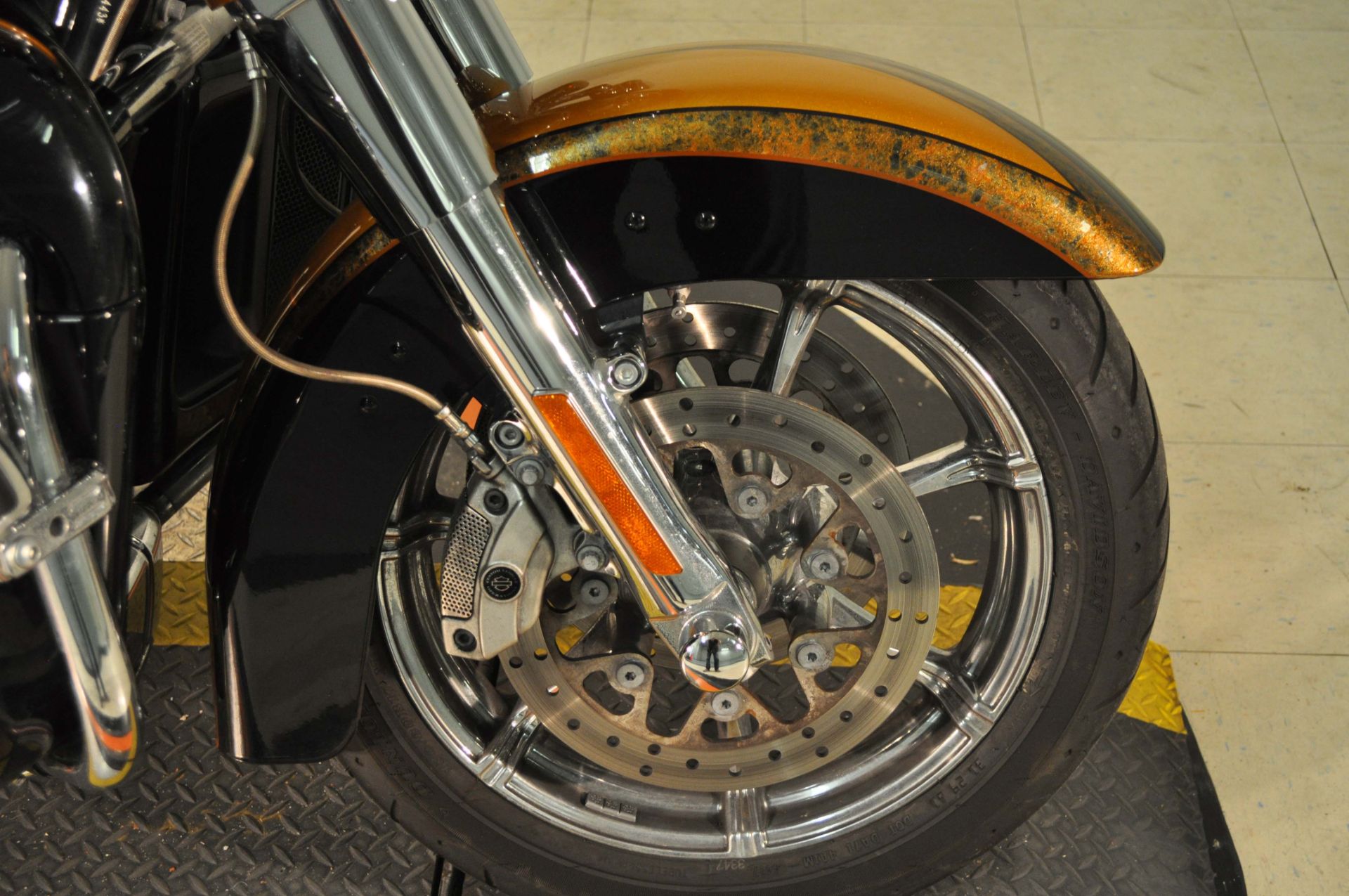 2015 Harley-Davidson CVO™ Limited in Winston Salem, North Carolina - Photo 10