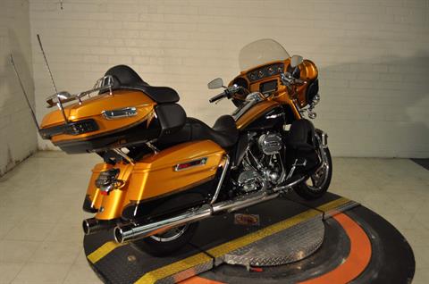 2015 Harley-Davidson CVO™ Limited in Winston Salem, North Carolina - Photo 2