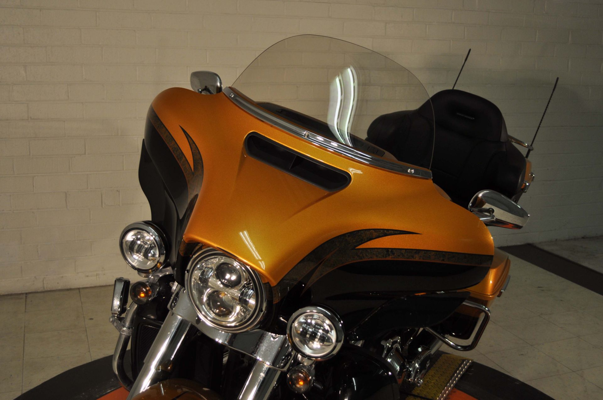 2015 Harley-Davidson CVO™ Limited in Winston Salem, North Carolina - Photo 9