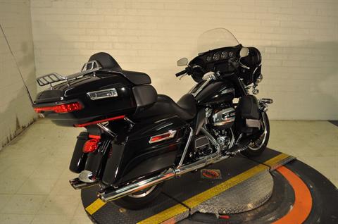 2019 Harley-Davidson Electra Glide® Ultra Classic® in Winston Salem, North Carolina - Photo 2