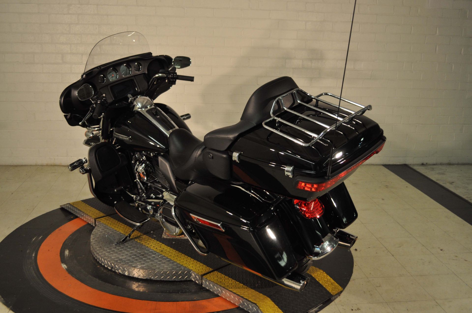 2019 Harley-Davidson Electra Glide® Ultra Classic® in Winston Salem, North Carolina - Photo 4