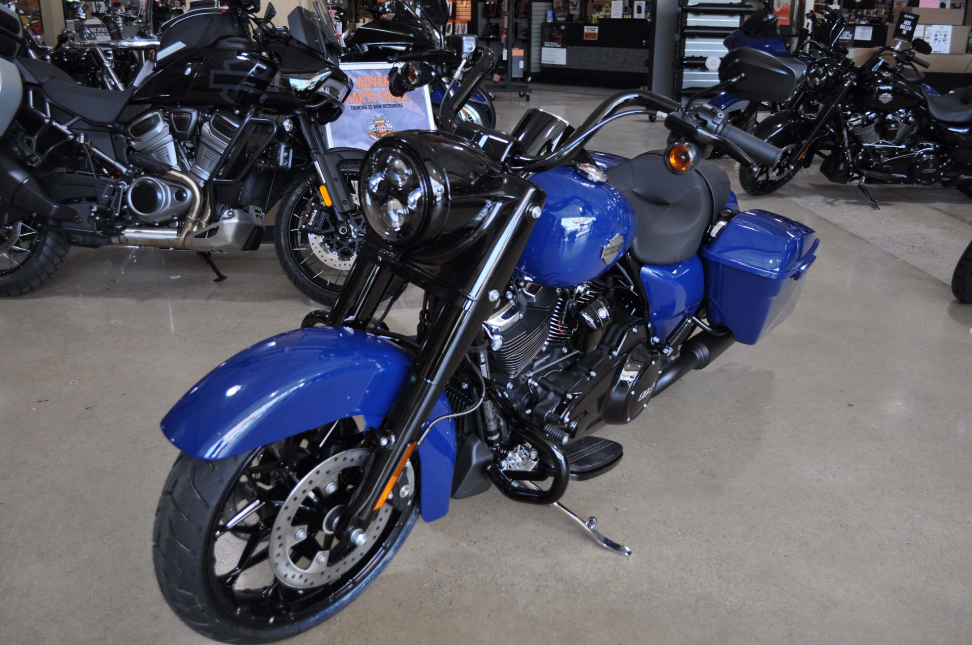 2023 Harley-Davidson Road King® Special in Winston Salem, North Carolina - Photo 4