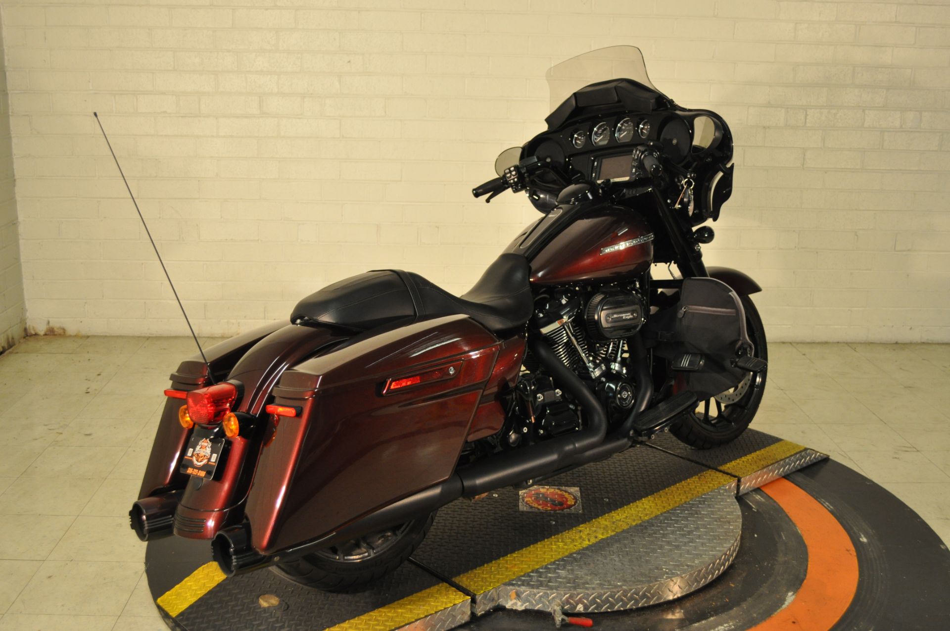 2018 Harley-Davidson Street Glide® Special in Winston Salem, North Carolina - Photo 9