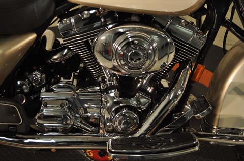 2005 Harley-Davidson FLHRCI Road King® Classic in Winston Salem, North Carolina - Photo 20