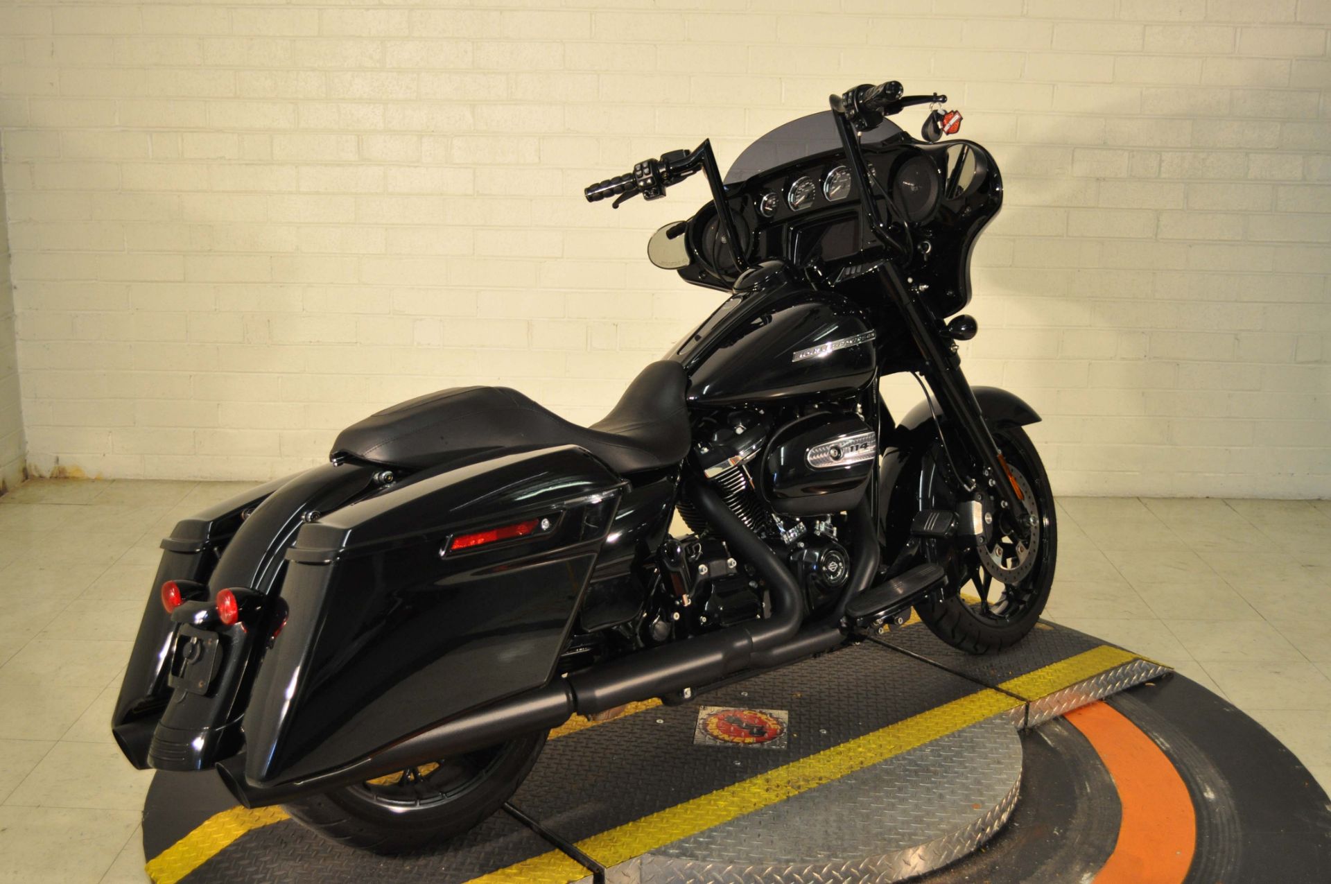 2020 Harley-Davidson Street Glide® Special in Winston Salem, North Carolina - Photo 2