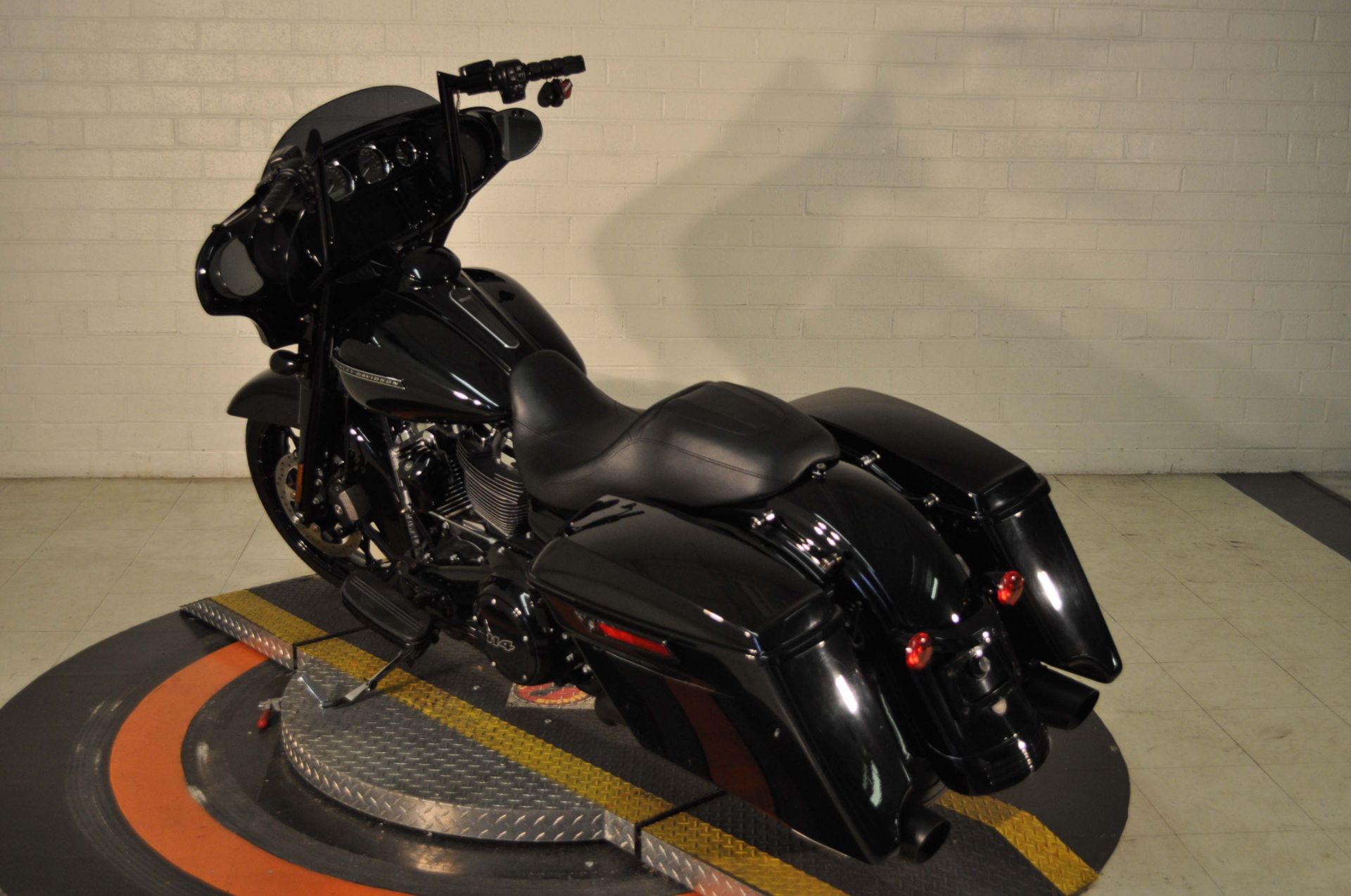 2020 Harley-Davidson Street Glide® Special in Winston Salem, North Carolina - Photo 4