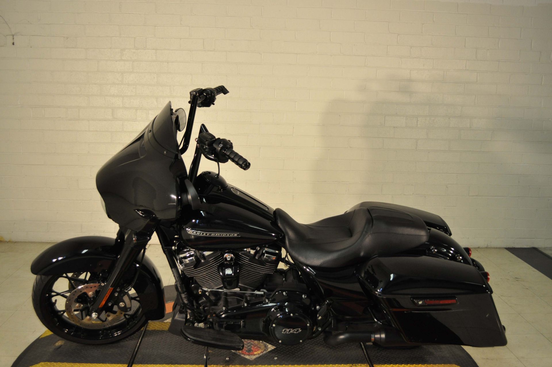 2020 Harley-Davidson Street Glide® Special in Winston Salem, North Carolina - Photo 5