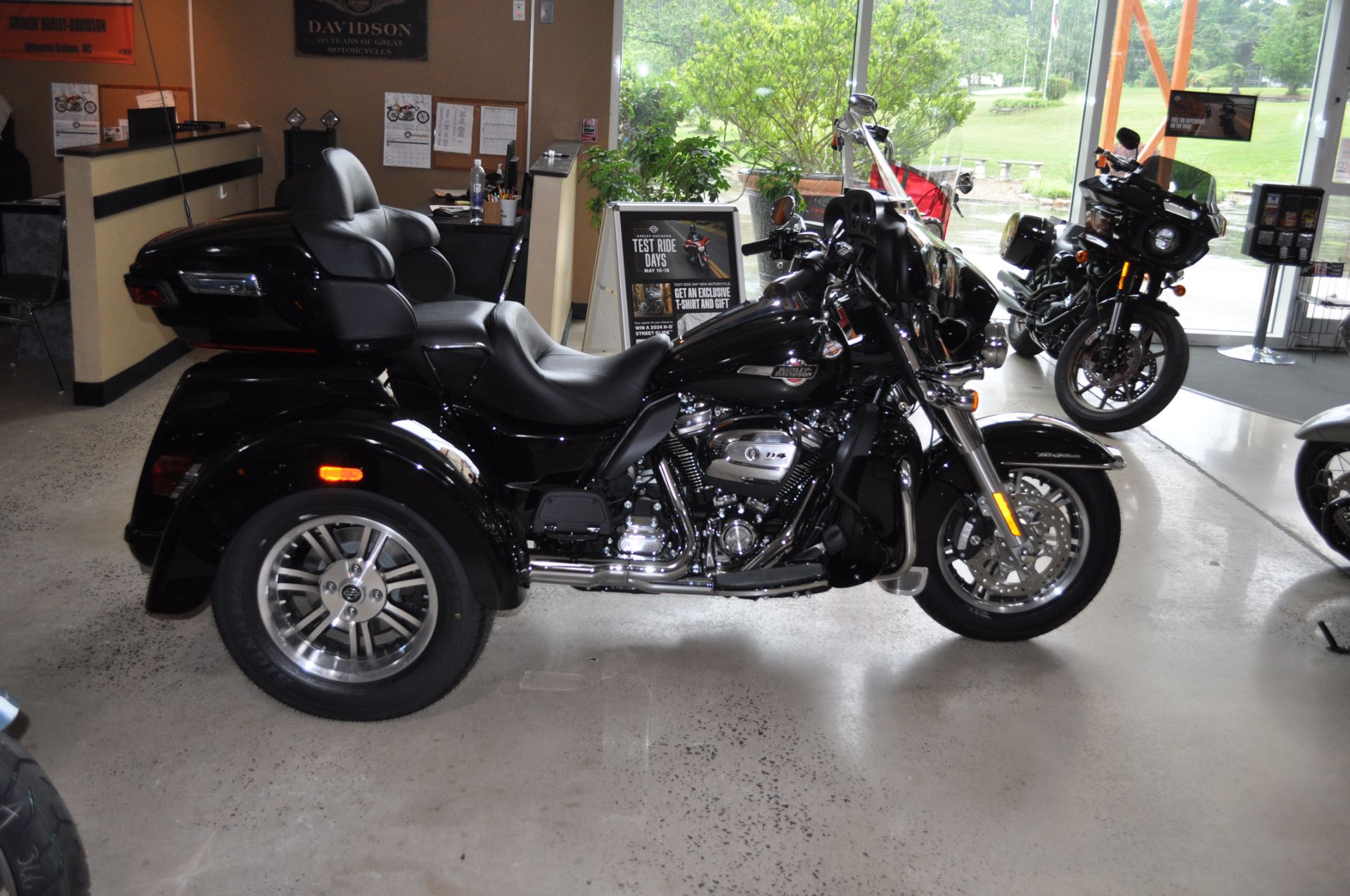 2021 Harley-Davidson Tri Glide® Ultra in Winston Salem, North Carolina - Photo 1