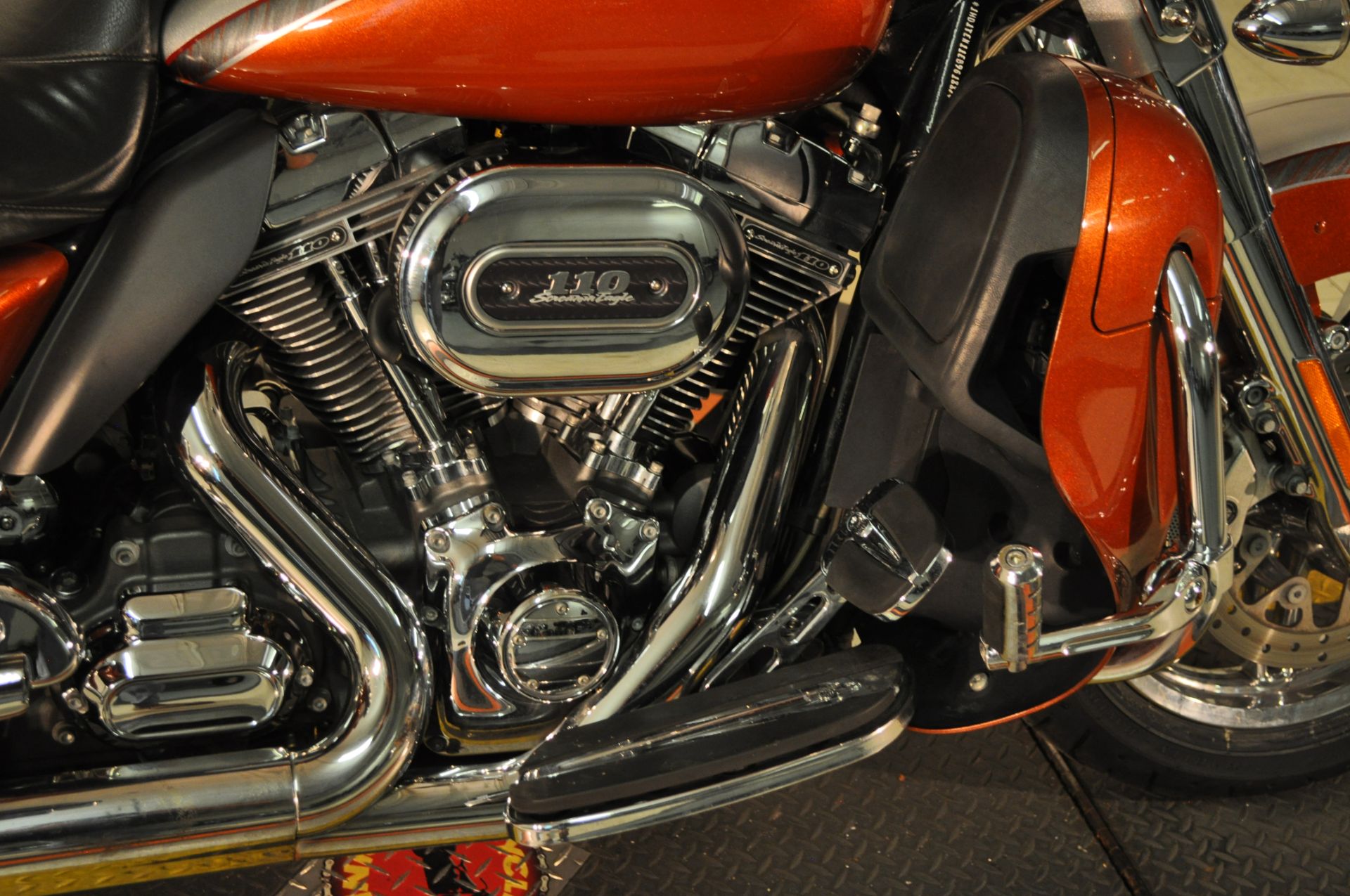 2014 Harley-Davidson CVO™ Limited in Winston Salem, North Carolina - Photo 7