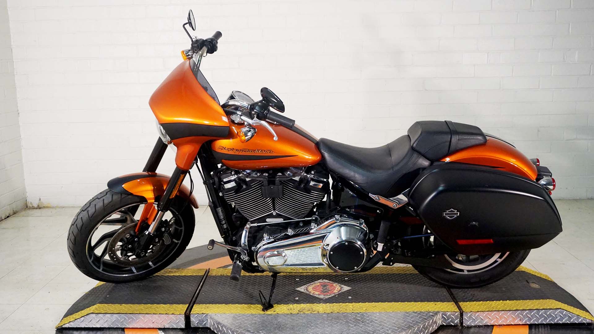 2019 Harley-Davidson Sport Glide® in Winston Salem, North Carolina - Photo 5
