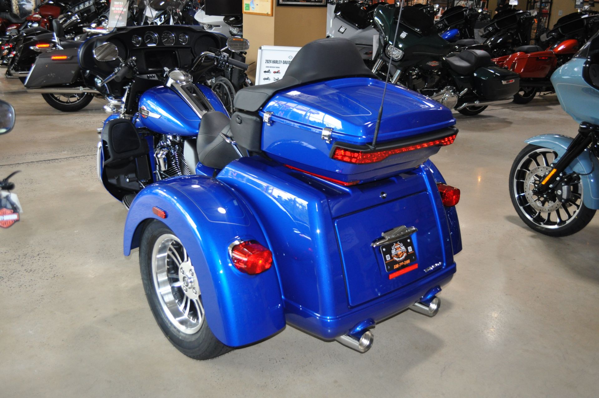 2024 Harley-Davidson Tri Glide® Ultra in Winston Salem, North Carolina - Photo 2