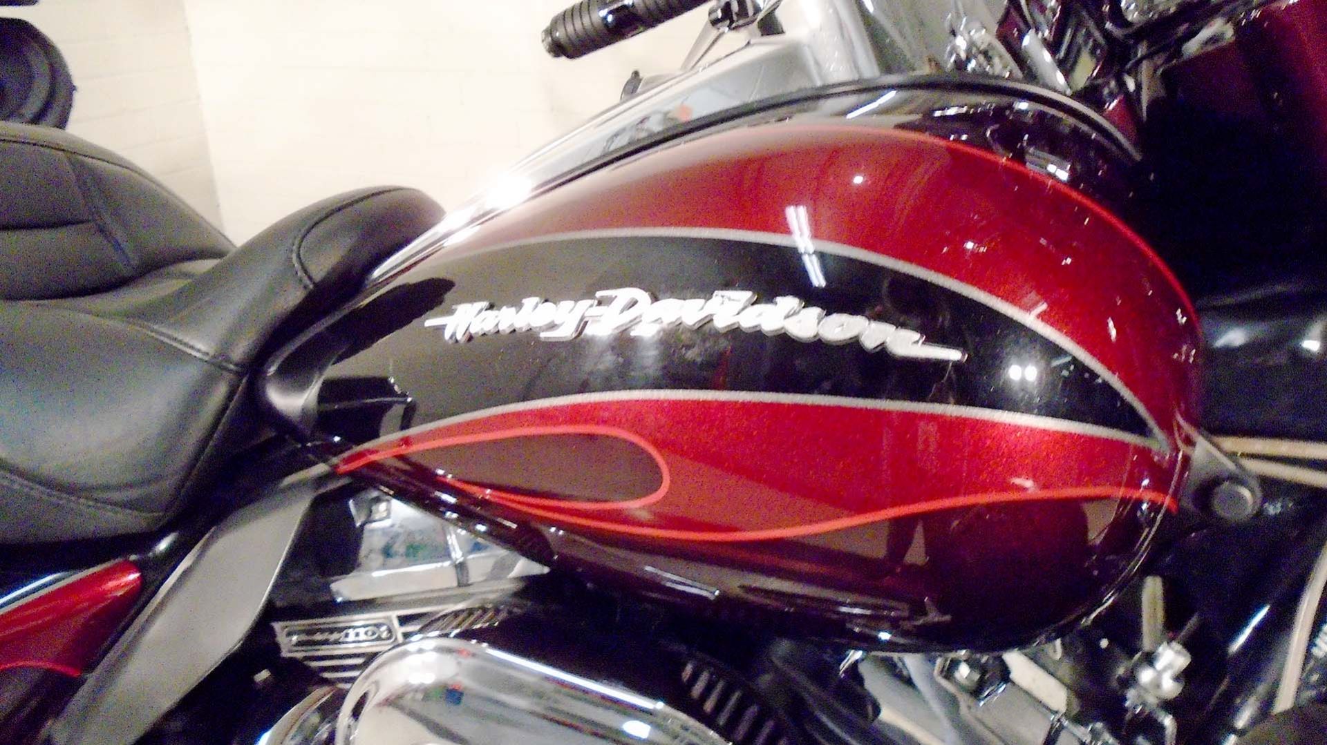 2013 Harley-Davidson CVO™ Ultra Classic® Electra Glide® in Winston Salem, North Carolina - Photo 10