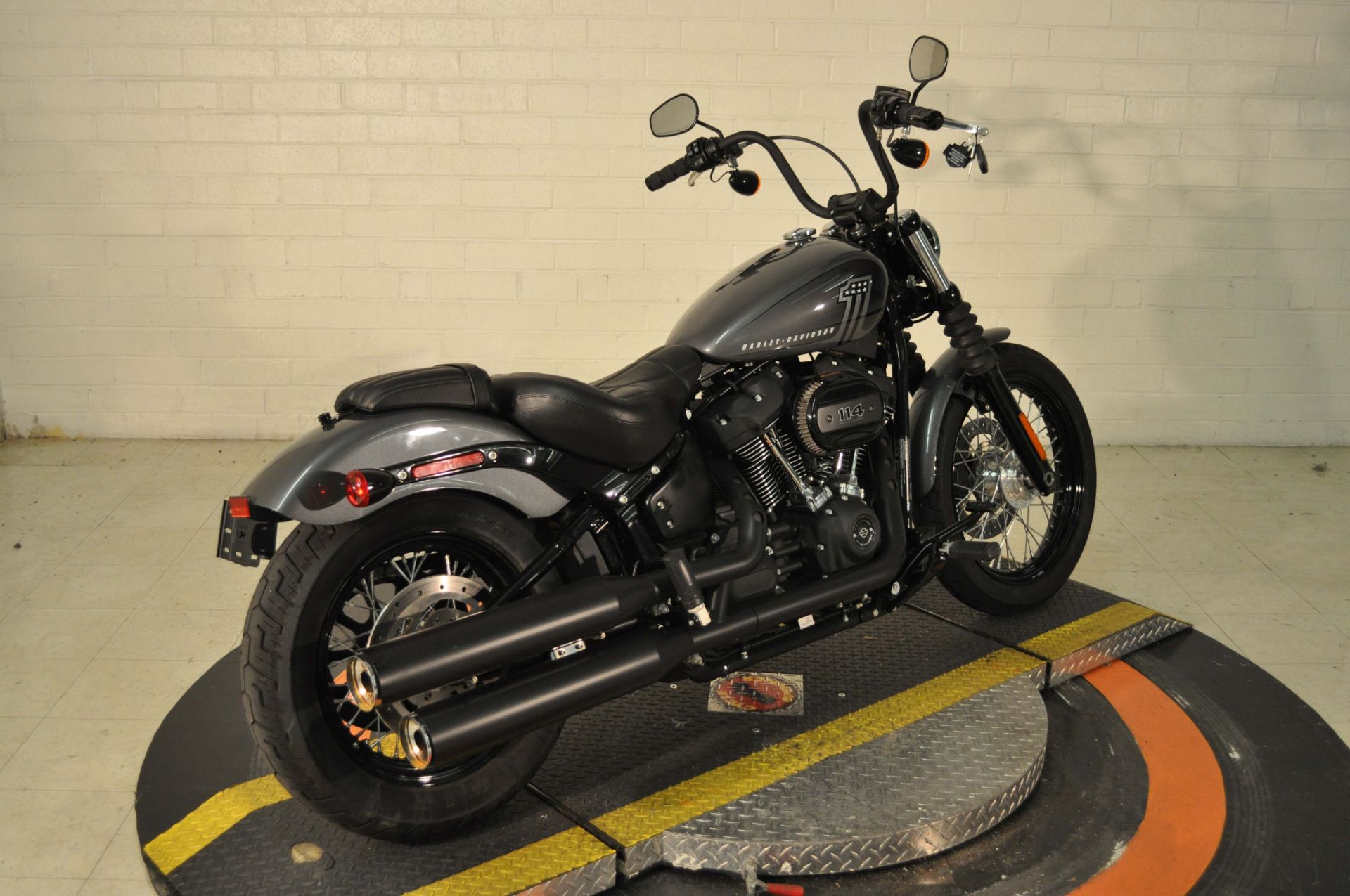 2021 Harley-Davidson Street Bob® 114 in Winston Salem, North Carolina - Photo 2