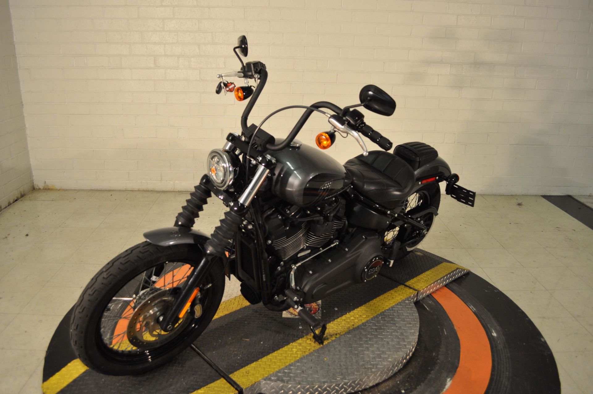 2021 Harley-Davidson Street Bob® 114 in Winston Salem, North Carolina - Photo 6