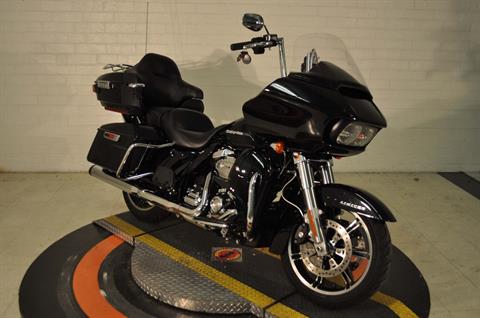 2021 Harley-Davidson Road Glide® Limited in Winston Salem, North Carolina - Photo 9