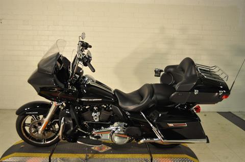 2021 Harley-Davidson Road Glide® Limited in Winston Salem, North Carolina - Photo 5