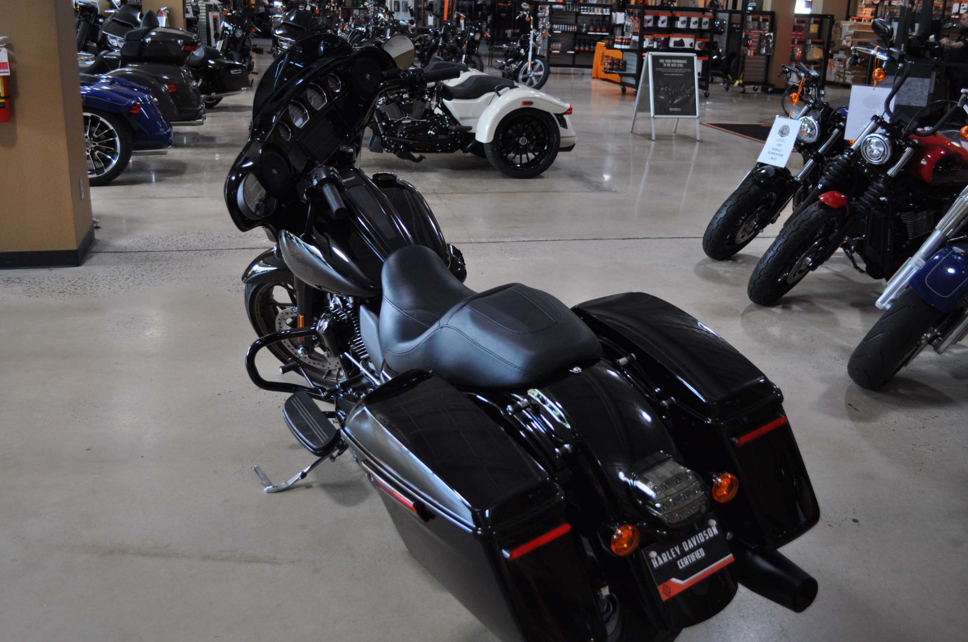 2023 Harley-Davidson Street Glide® ST in Winston Salem, North Carolina - Photo 6