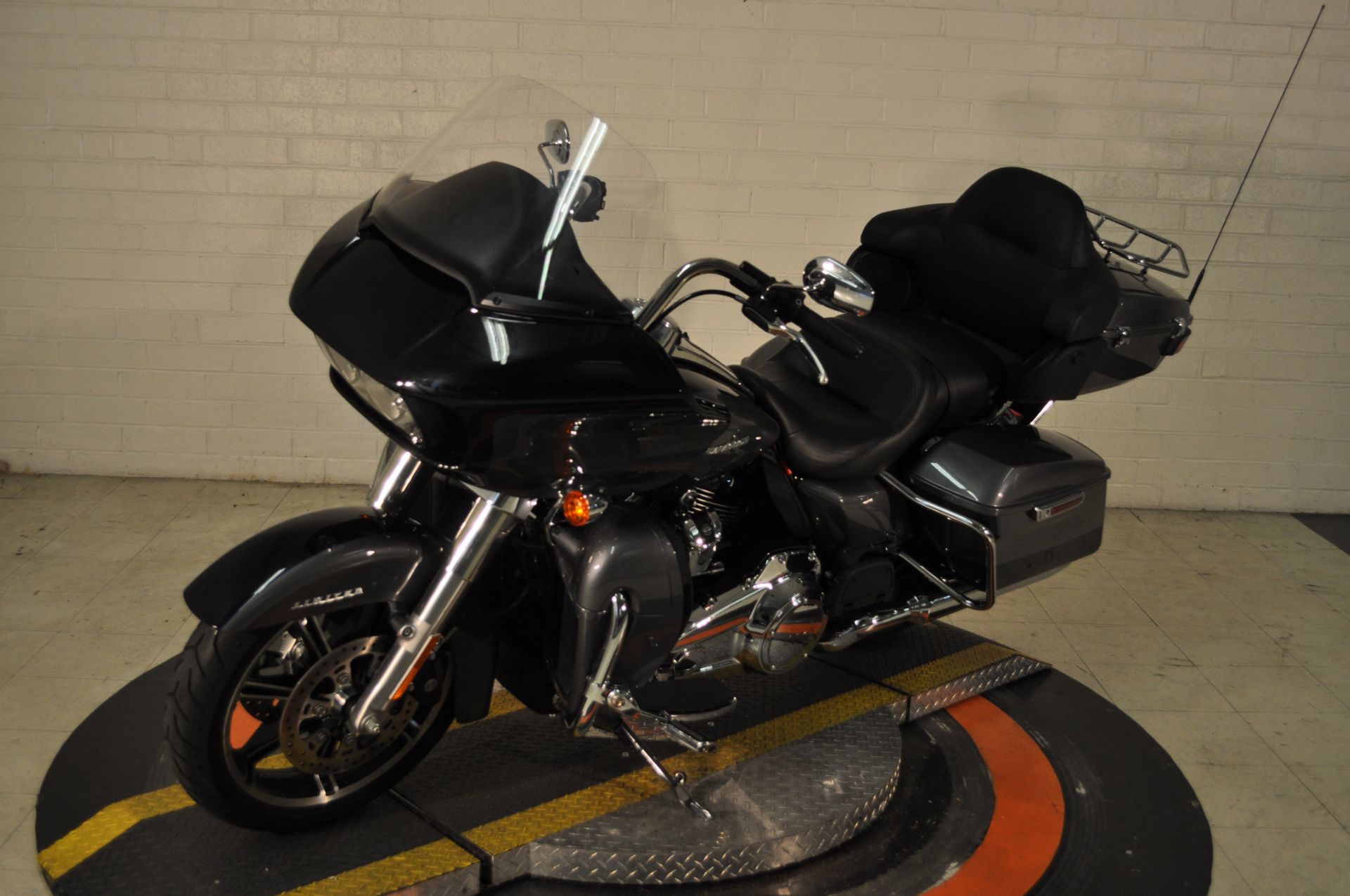 2022 Harley-Davidson Road Glide® Limited in Winston Salem, North Carolina - Photo 19