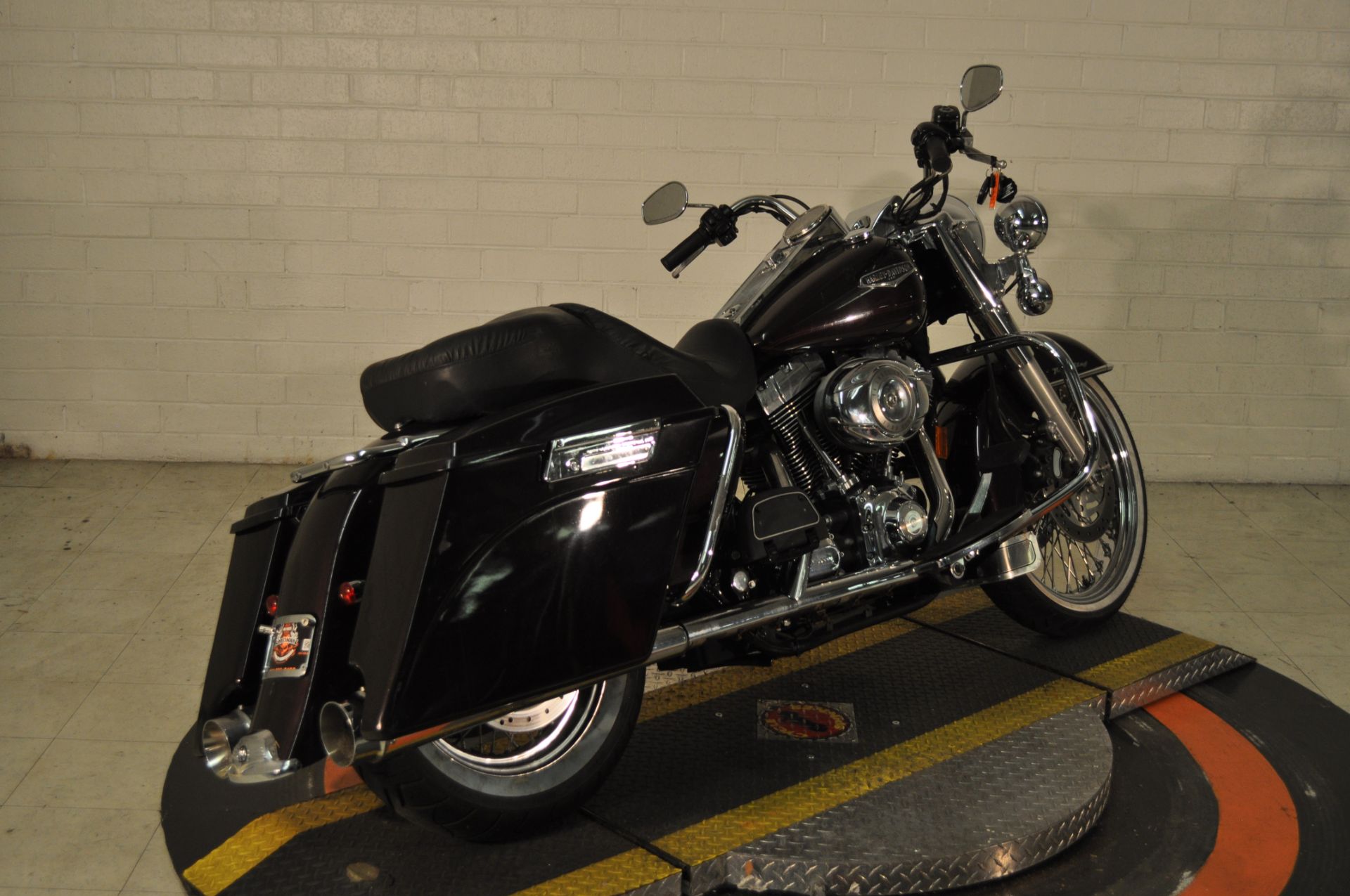2007 Harley-Davidson FLHRC Road King® Classic in Winston Salem, North Carolina - Photo 11