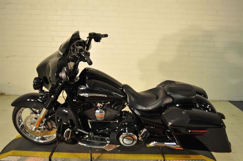 2015 Harley-Davidson CVO™ Street Glide® in Winston Salem, North Carolina - Photo 5