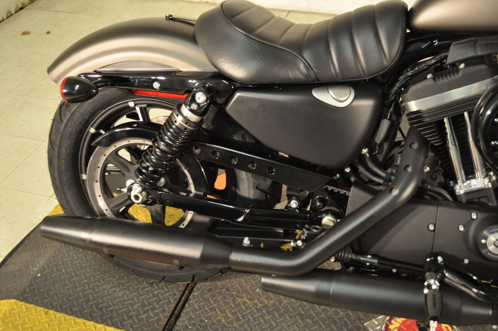 2021 Harley-Davidson Iron 883™ in Winston Salem, North Carolina - Photo 16
