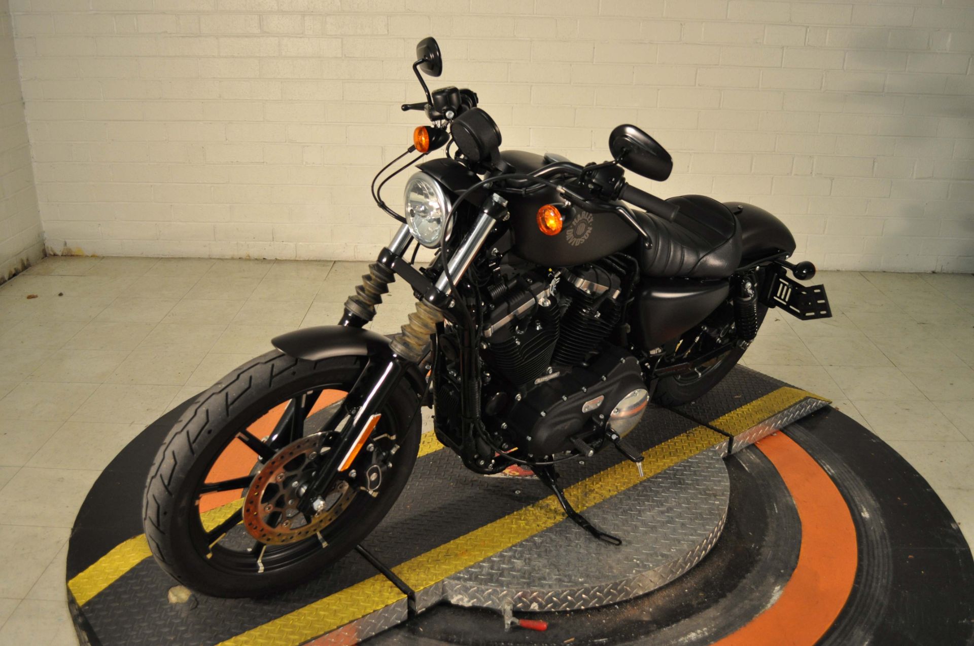2021 Harley-Davidson Iron 883™ in Winston Salem, North Carolina - Photo 6