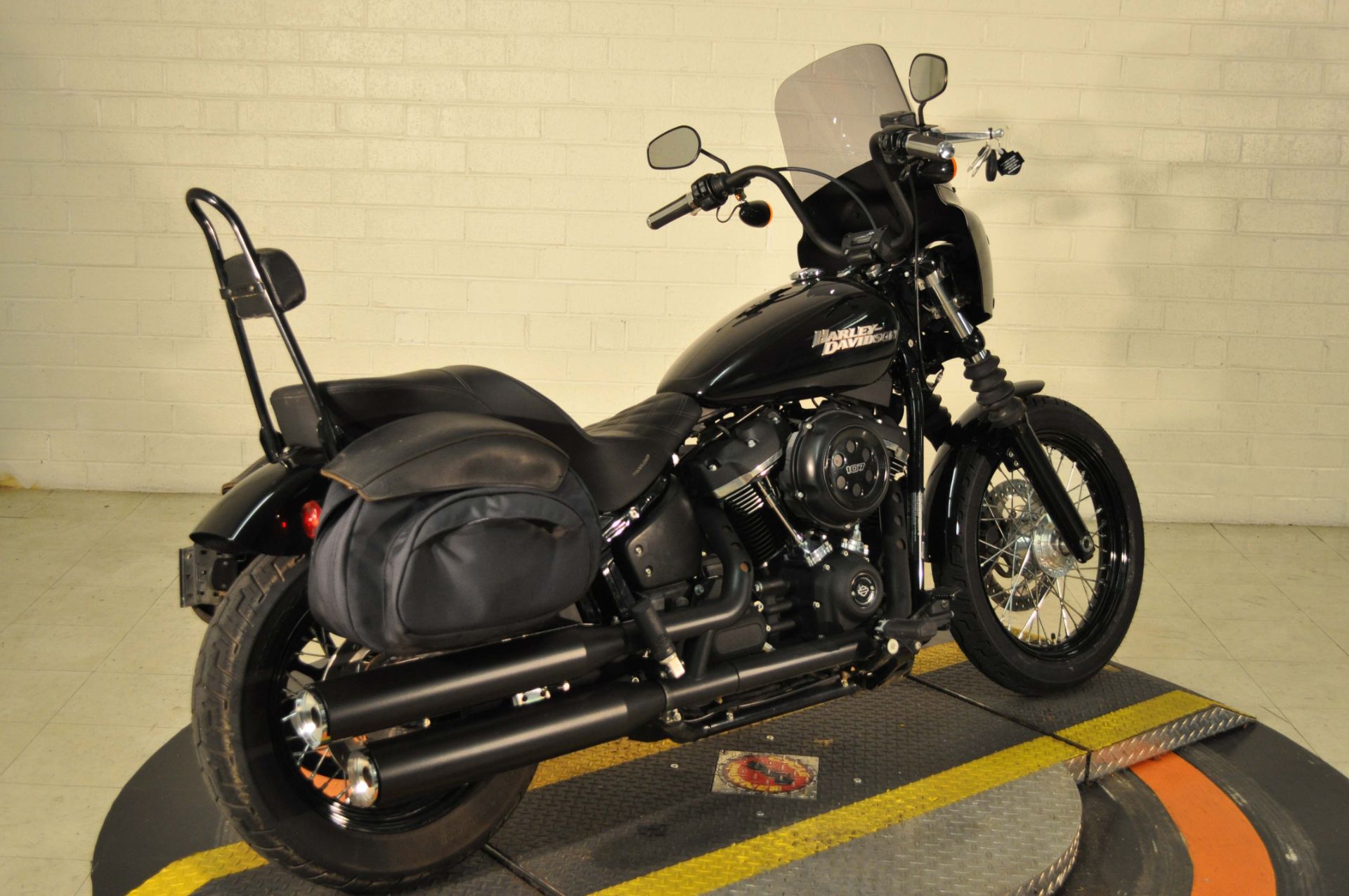 2019 Harley-Davidson Street Bob® in Winston Salem, North Carolina - Photo 2