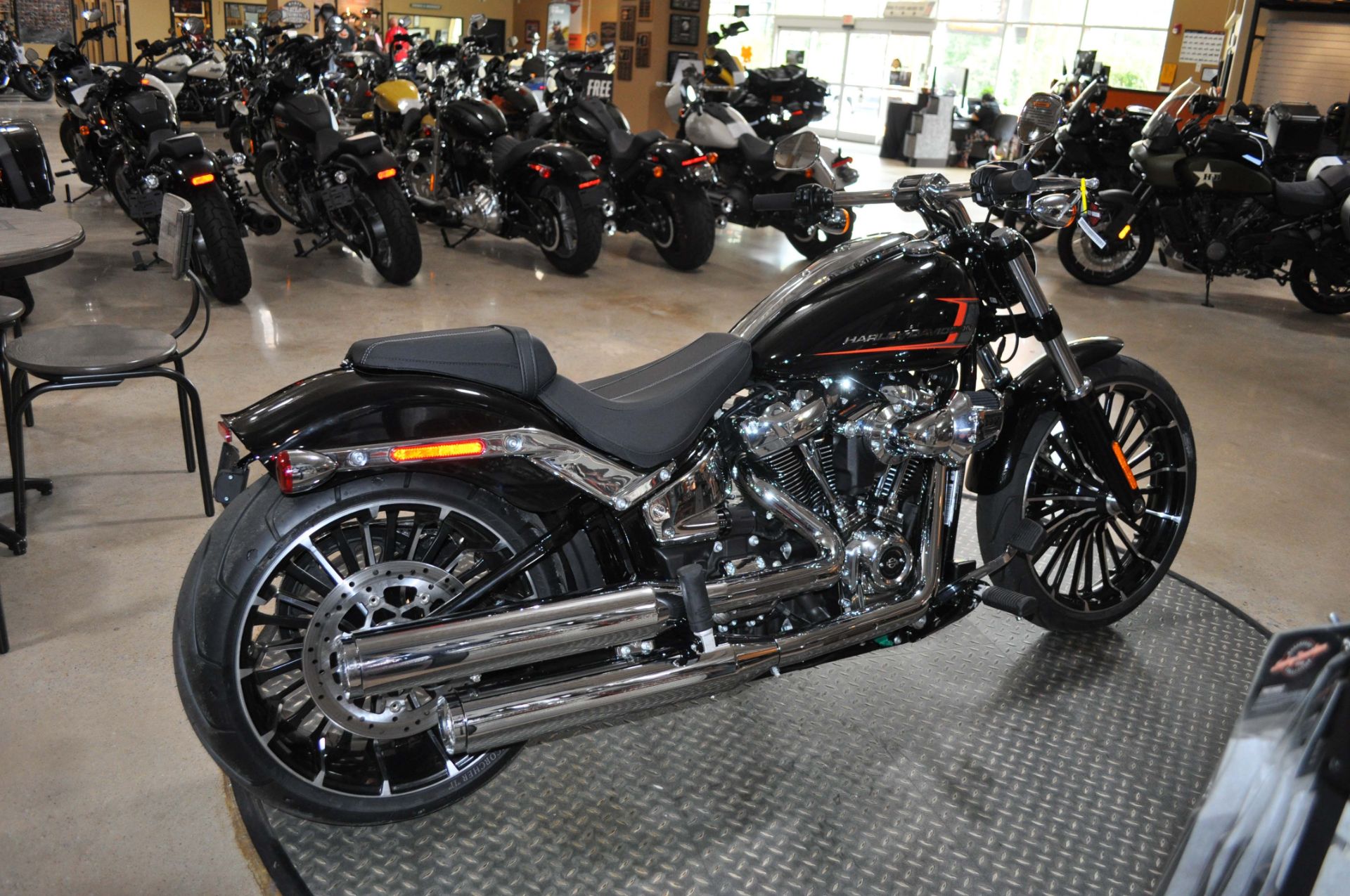 2023 Harley-Davidson Breakout® in Winston Salem, North Carolina - Photo 5
