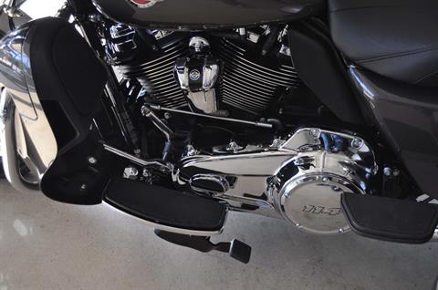 2023 Harley-Davidson Tri Glide® Ultra in Winston Salem, North Carolina - Photo 9