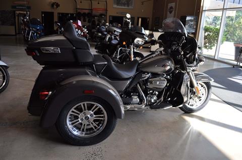 2023 Harley-Davidson Tri Glide® Ultra in Winston Salem, North Carolina - Photo 2