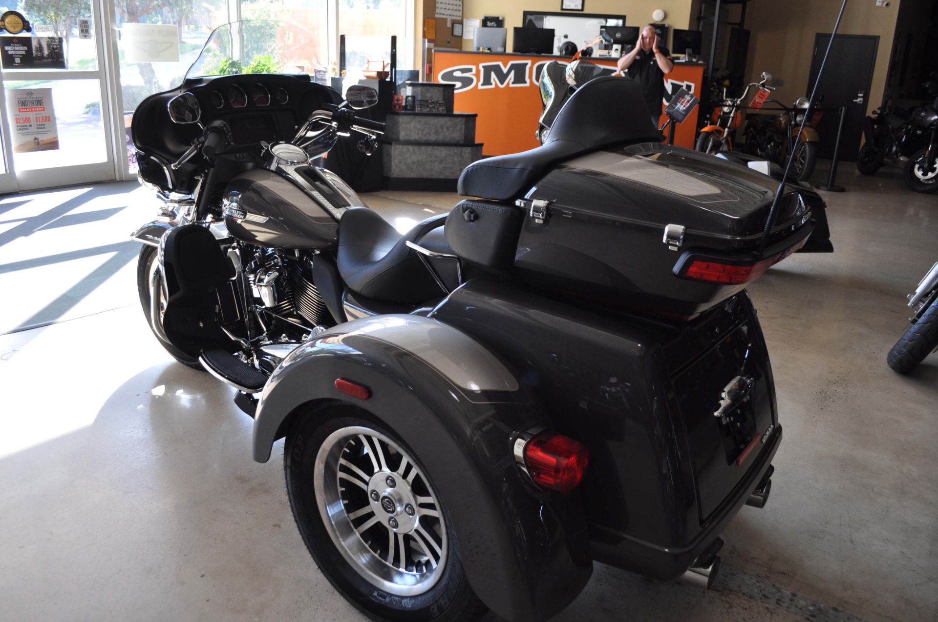 2023 Harley-Davidson Tri Glide® Ultra in Winston Salem, North Carolina - Photo 5