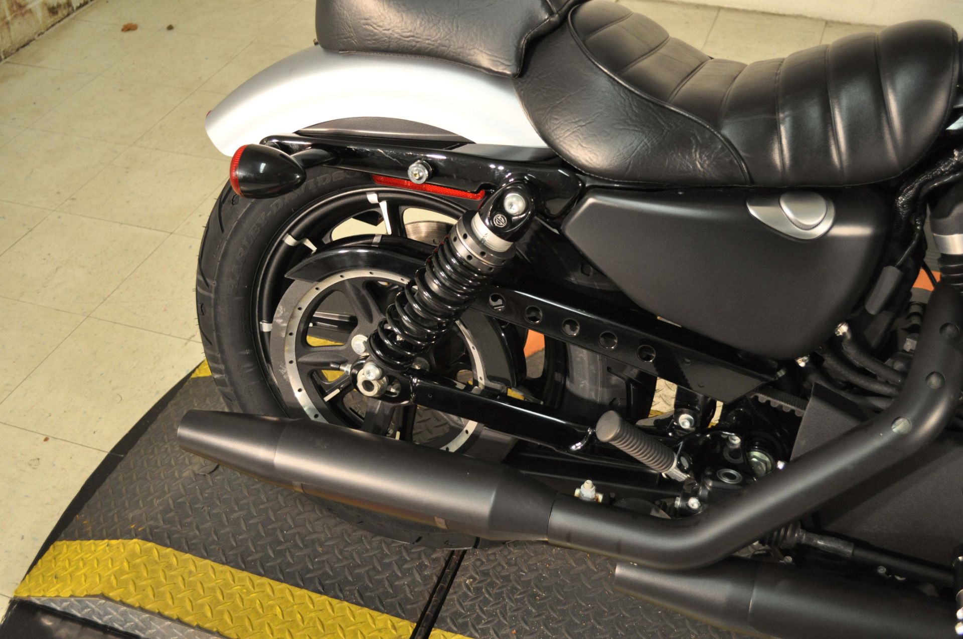 2020 Harley-Davidson Iron 883™ in Winston Salem, North Carolina - Photo 17