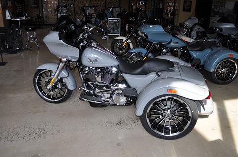 2024 Harley-Davidson Road Glide® 3 in Winston Salem, North Carolina - Photo 2